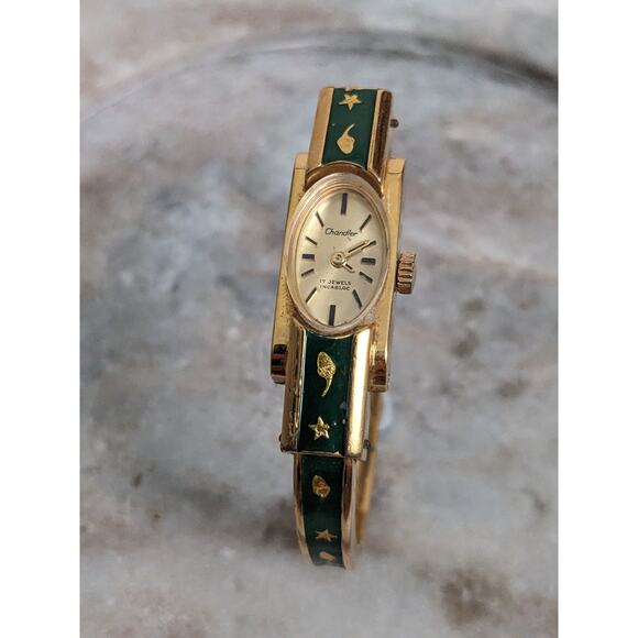 Vintage Chandler Gold Tone Manual Watch Deep Green Enamel Gold Stars & Acorns - Picture 1 of 9